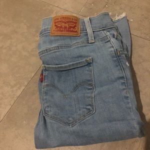 Levi’s High rise skinny jeans